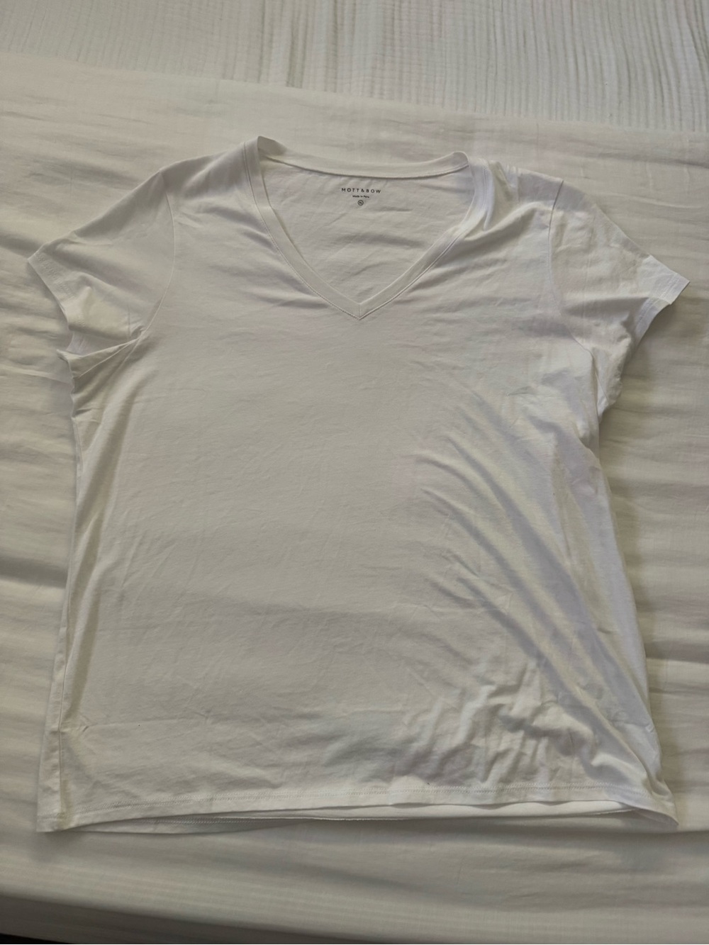 Notations Women’s White V-Neck Short Sleeve Tee